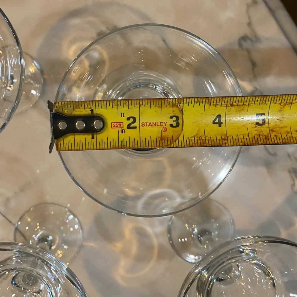 Set of 4 Clear Glass Margarita Cocktail Style Stemmed Glasses